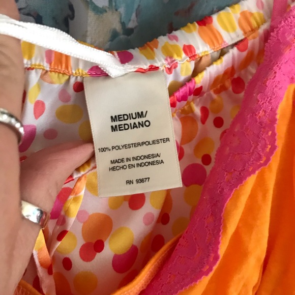 Woman Pajama Set-NWT Stretch soft top, Silky Pants - Picture 6 of 9